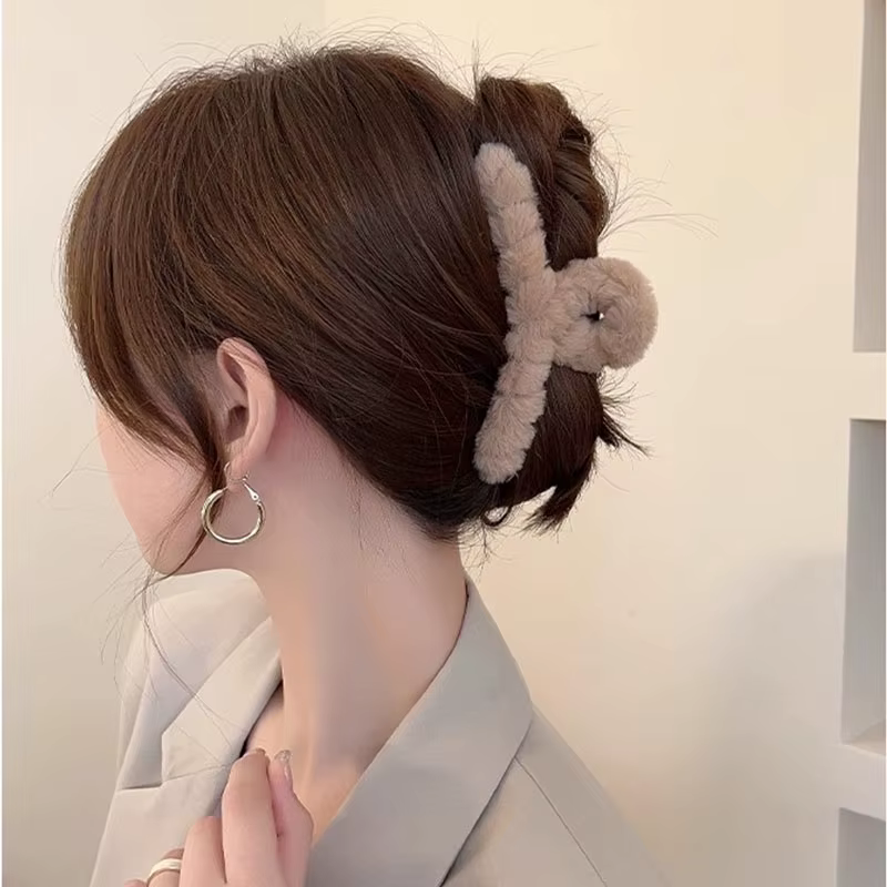 Nouvelle pince à cheveux croisée colorée et moelleuse pour femmes et filles