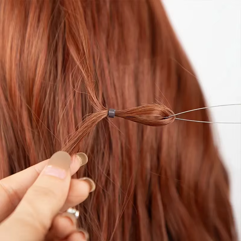 Outil de pose pour extensions capillaires : micro-anneaux