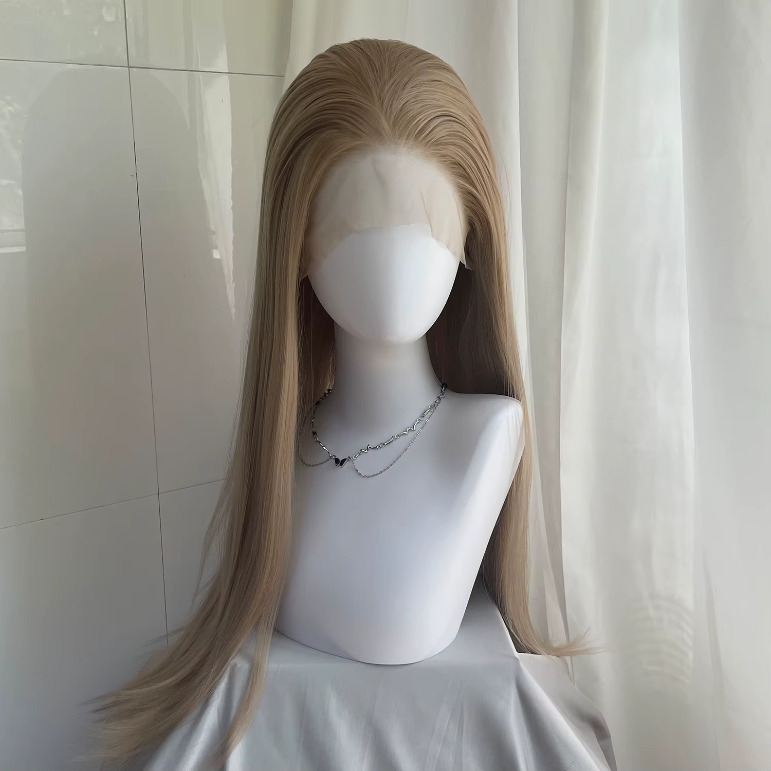 Perruque Lace Front Wig synthétique Blonde miel 13x4, 26 pouces, perruques longues et lisses sans colle, résistantes à la chaleur, partie libre pour femmes
