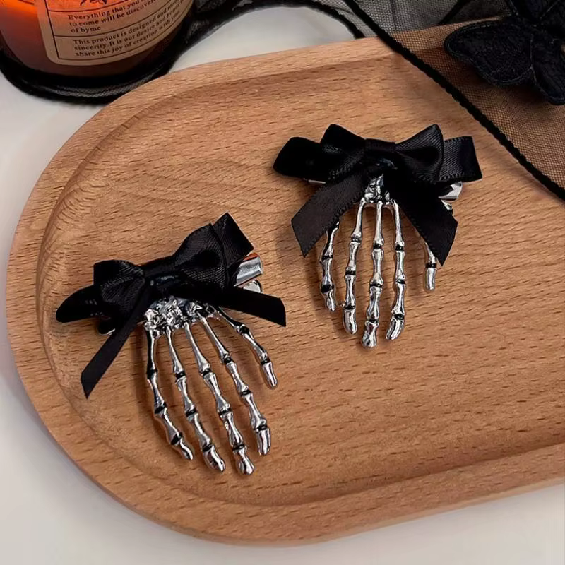 Pince à cheveux en forme de squelette d'araignée pour Halloween