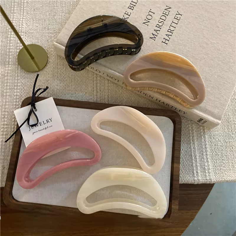 Pinces à cheveux demi-cercle style K