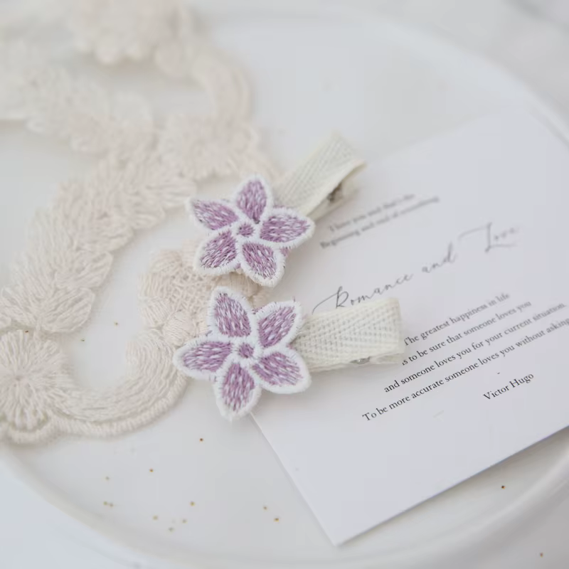 Barrettes colorées pour bébés
