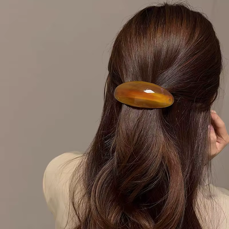 Élégantes pinces à cheveux en acétate pour femmes