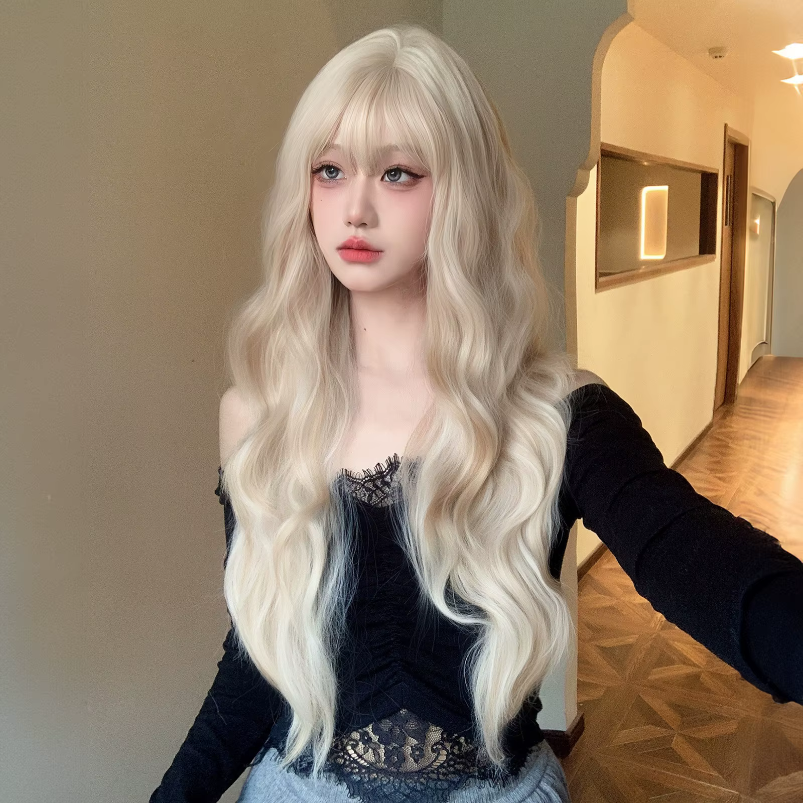 Perruque synthétique longue ondulée Blonde platine 613