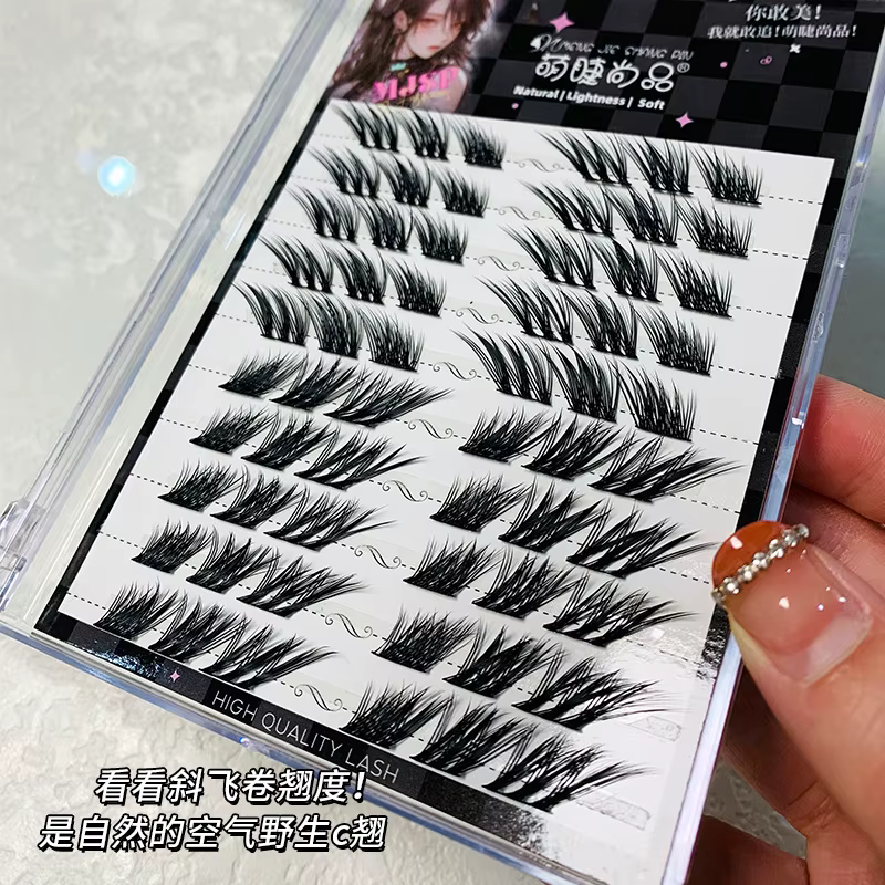 Faux-cils moelleux effet œil de renard individuel