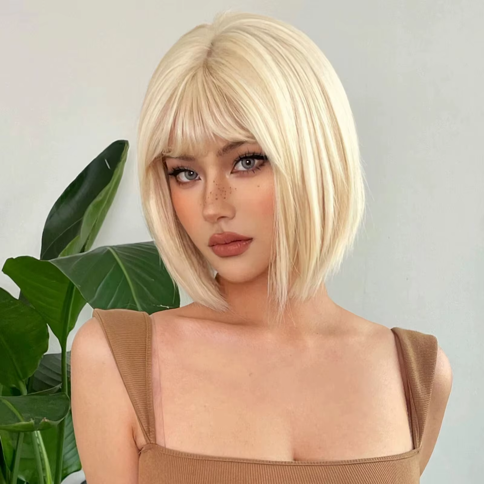 Perruque synthétique style bob doré pour fête costumée