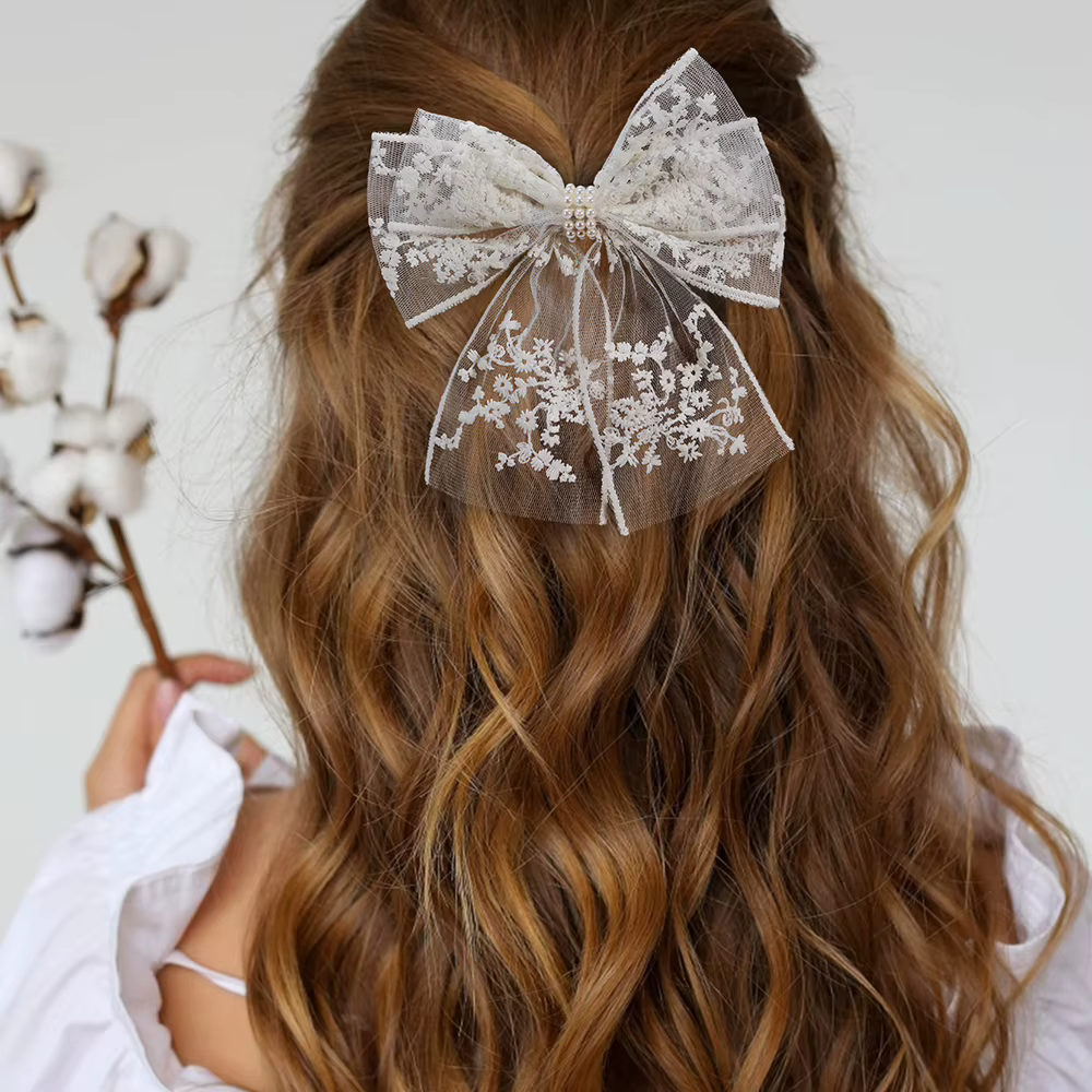 Pince à cheveux en dentelle avec nœud de fleur pour femmes