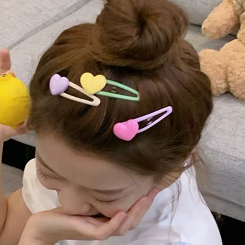 Pinces à cheveux en forme de cœur de dessin animé coréen