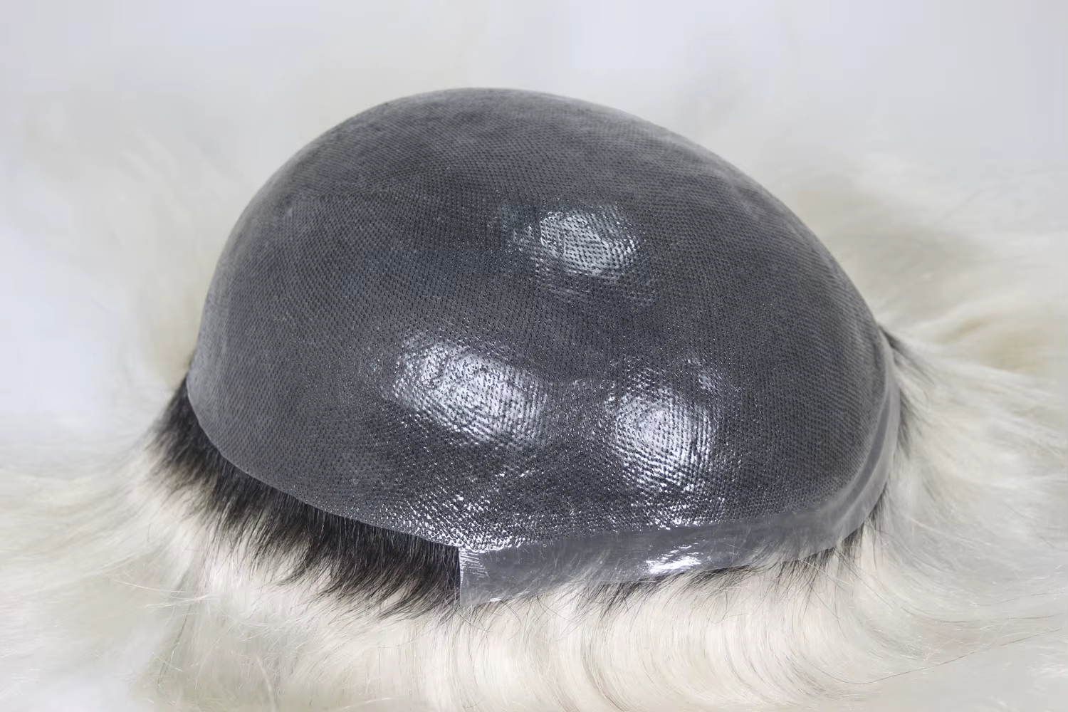 Prothèse capillaire pour homme avec nœuds