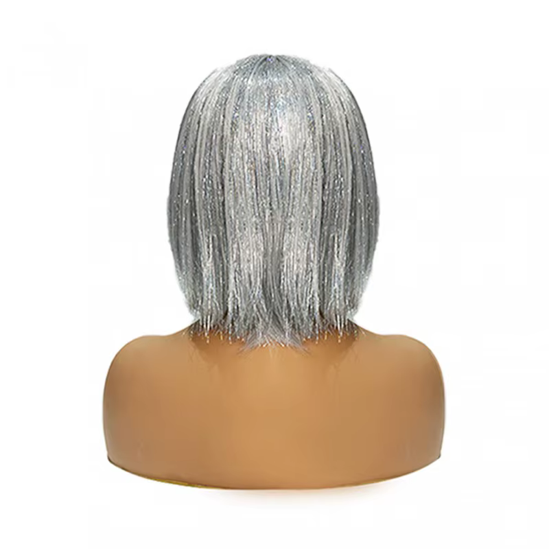 Perruque courte droite gris argenté avec frange droite