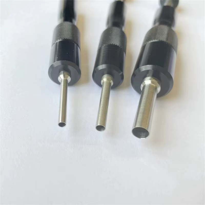 QXRT20 | QXRT16 | QXRT12 | Rétracteur de broches de terminal QXRT08
