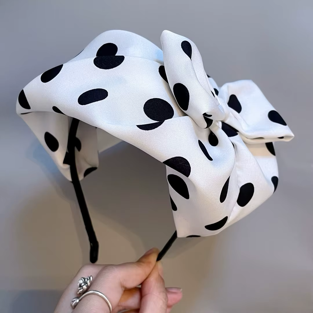 Pince à cheveux demi-bandeau français rétro