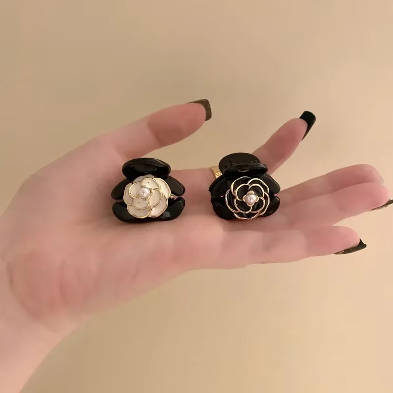 Mini pinces à cheveux camélia noir pour femmes et filles