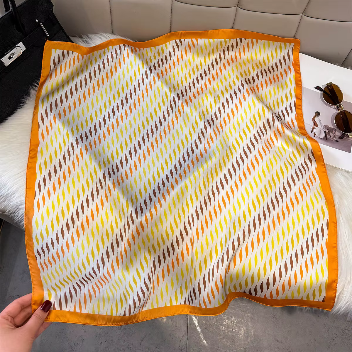 Nouveau Foulard Carré 2026 pour Femme