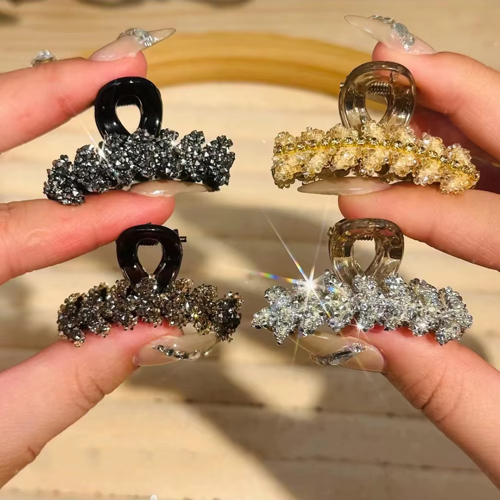 Petite pince à cheveux brillante scintillante pour femmes et filles